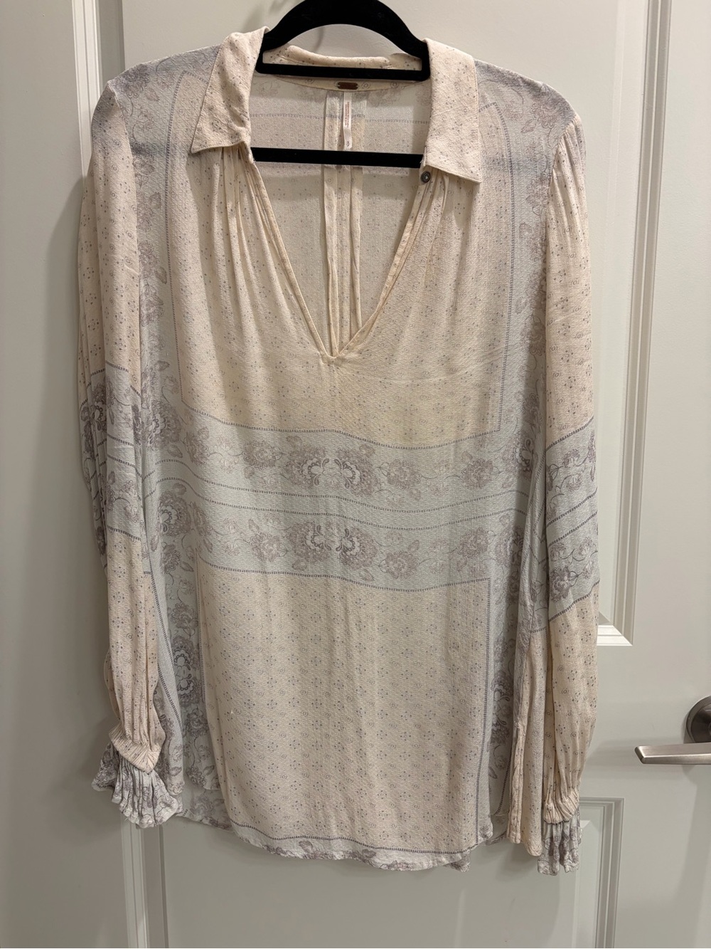 Free People Cream Bohemian V-Neck Long Sleeve Blouse